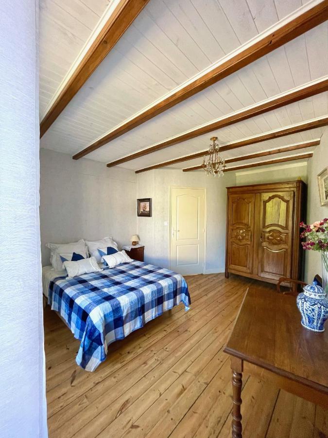 مبيت وإفطار Javerlhac-et-la-Chapelle-Saint-Robert Chez Sarah - L'Escapade المظهر الخارجي الصورة