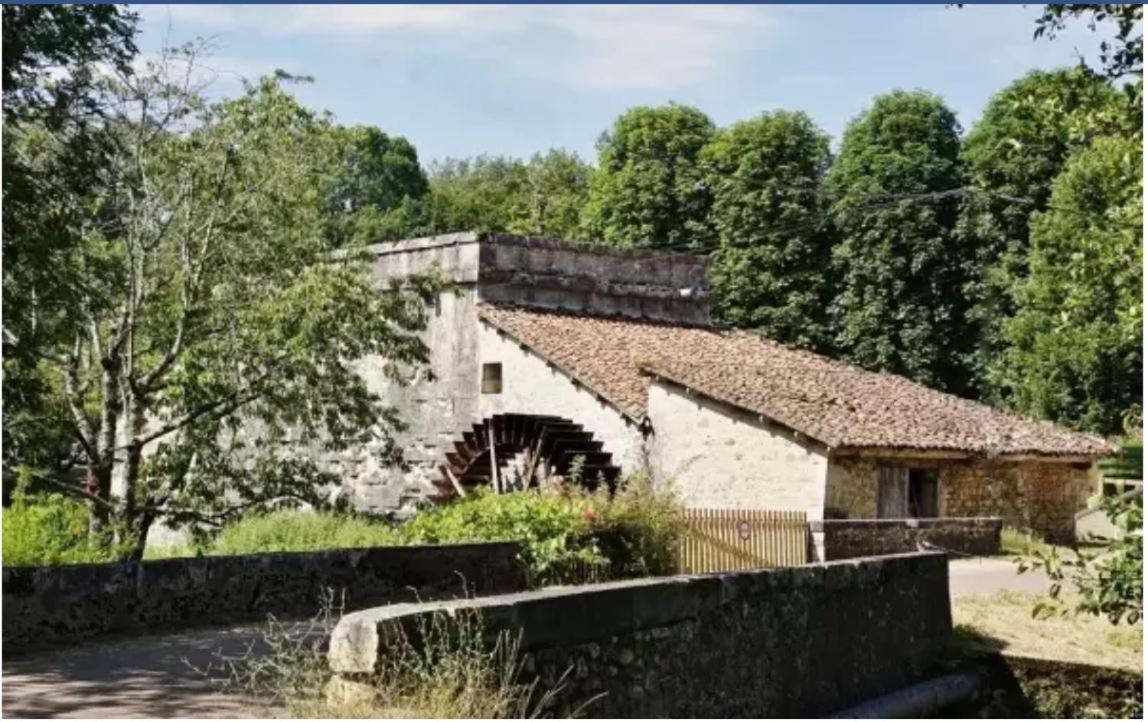 مبيت وإفطار Javerlhac-et-la-Chapelle-Saint-Robert Chez Sarah - L'Escapade المظهر الخارجي الصورة